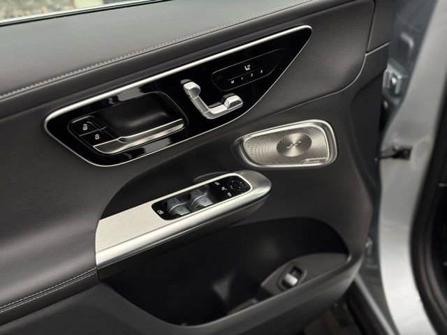 Used 2026 Mercedes-Benz GLC 300 4MATIC image 21