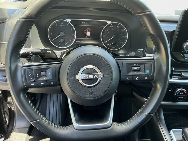 Used 2023 Nissan Pathfinder SV w/ SV Premium Package AWD/4WD image 13