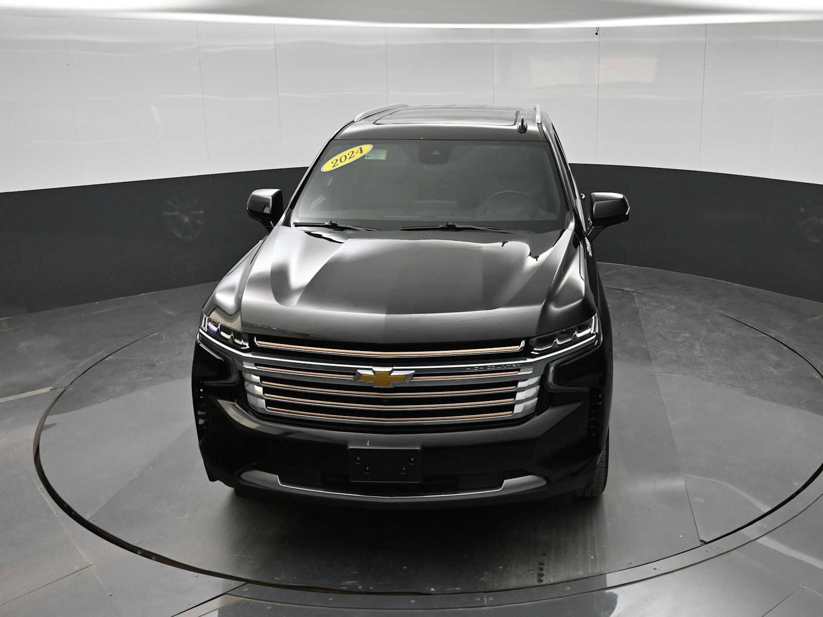 Used 2024 Chevrolet Tahoe High Country w/ Premium Package AWD/4WD image 26