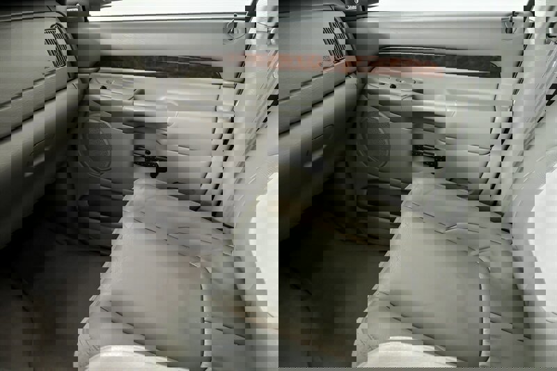 Used 2003 Dodge Ram 2500 Truck SLT image 29