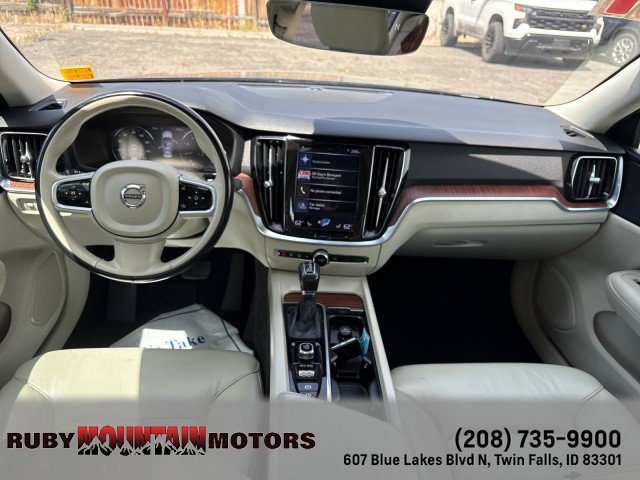 Used 2021 Volvo S60 T5 Momentum AWD/4WD image 19