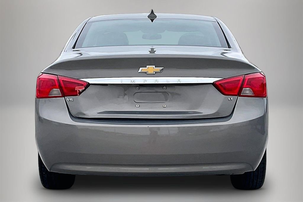 Used 2018 Chevrolet Impala LT FWD image 6