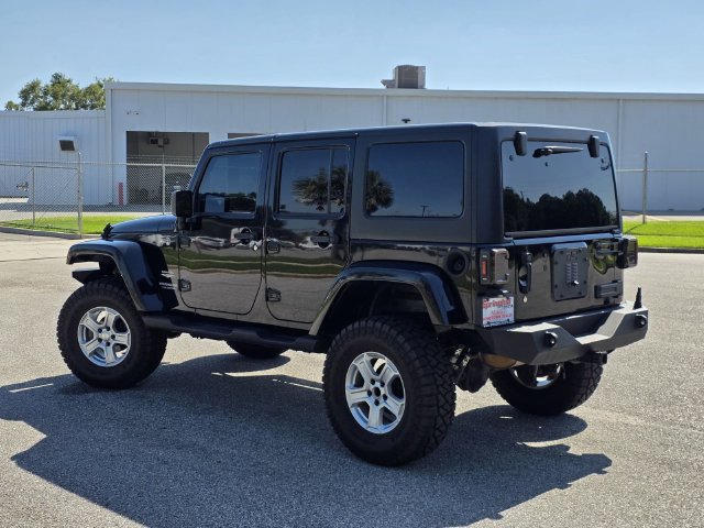 Used 2014 Jeep Wrangler Unlimited Sahara AWD/4WD image 4