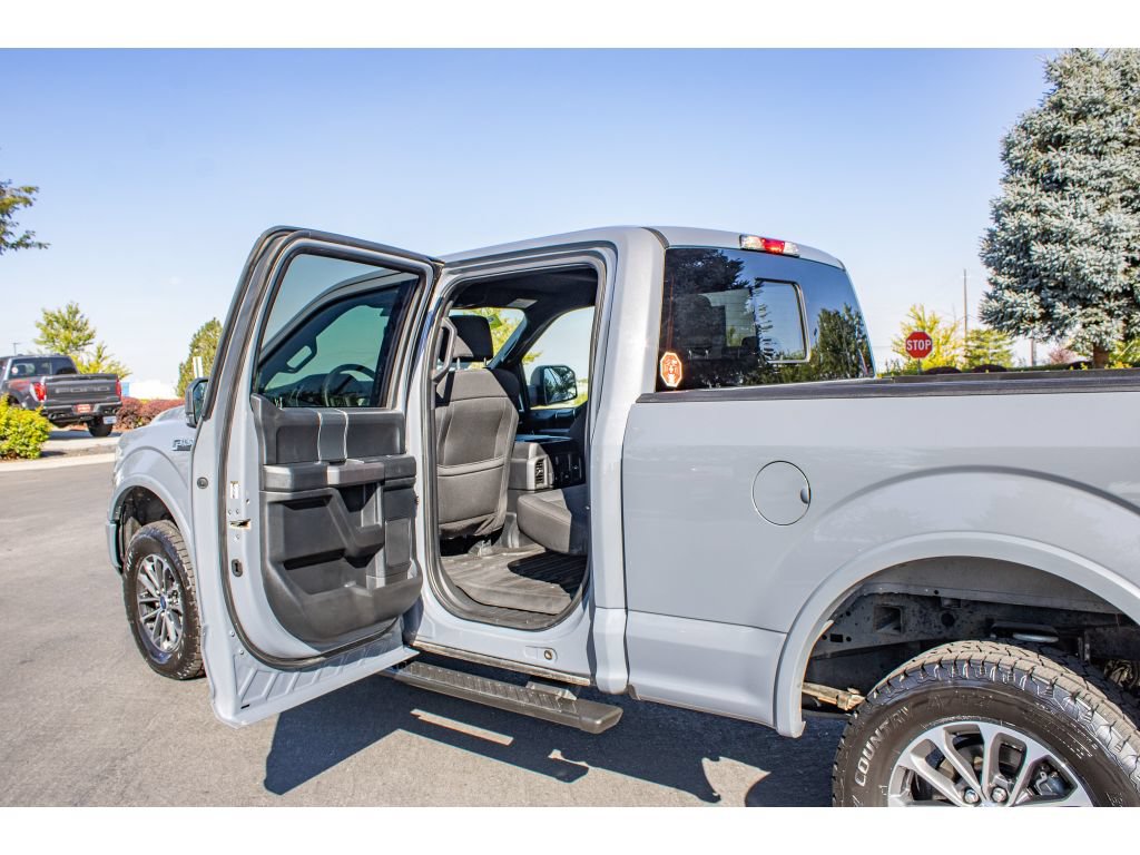 Used 2019 Ford F150 XLT w/ Equipment Group 302A Luxury AWD/4WD image 15