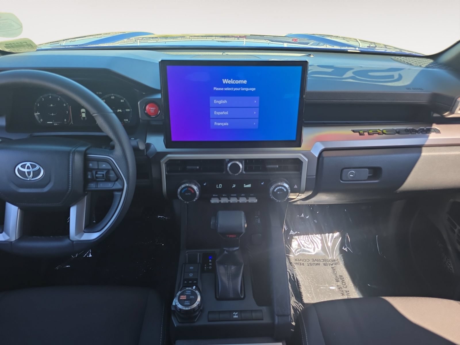 Certified 2025 Toyota Tacoma TRD Off-Road AWD/4WD image 10