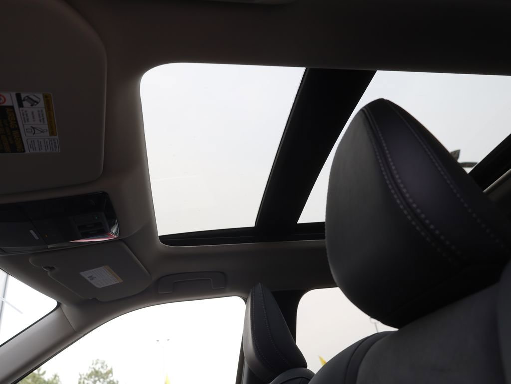 New 2025 Mitsubishi Outlander SE image 38