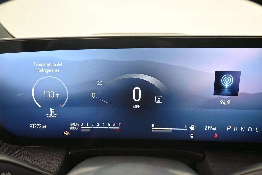 Used 2025 Buick Enclave Preferred w/ Power Package FWD image 11