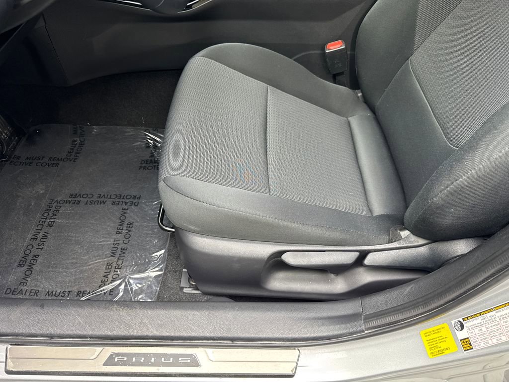 Used 2024 Toyota Prius LE image 26