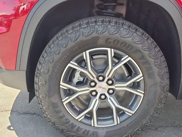 New 2026 GMC Acadia AT4 w/ LPO, Floor Liner Package AWD/4WD image 35