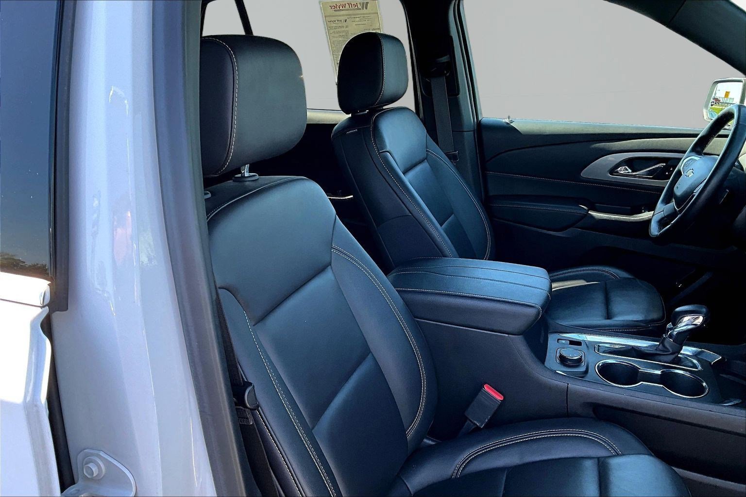 Used 2023 Chevrolet Traverse LT AWD/4WD image 29