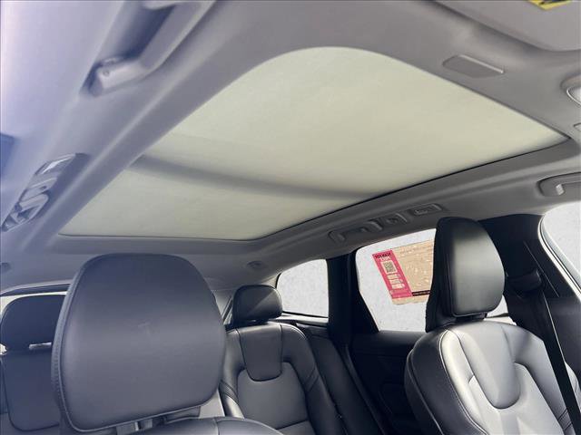 Used 2024 Volvo XC60 B5 Core w/ Protection Package Premier image 25