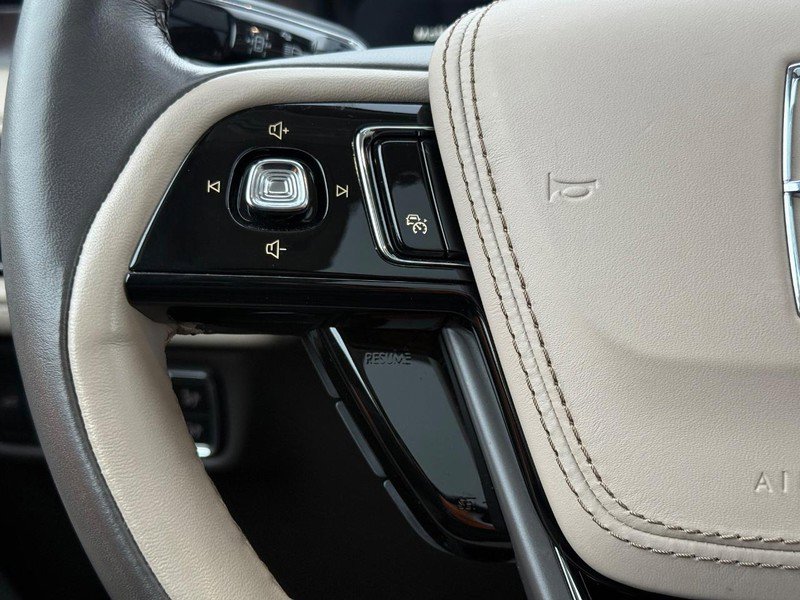 Certified 2022 Lincoln Aviator Reserve w/ Equipment Group 201A image 19