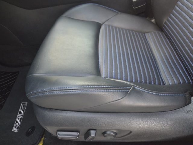 Certified 2024 Toyota RAV4 XSE AWD/4WD image 21
