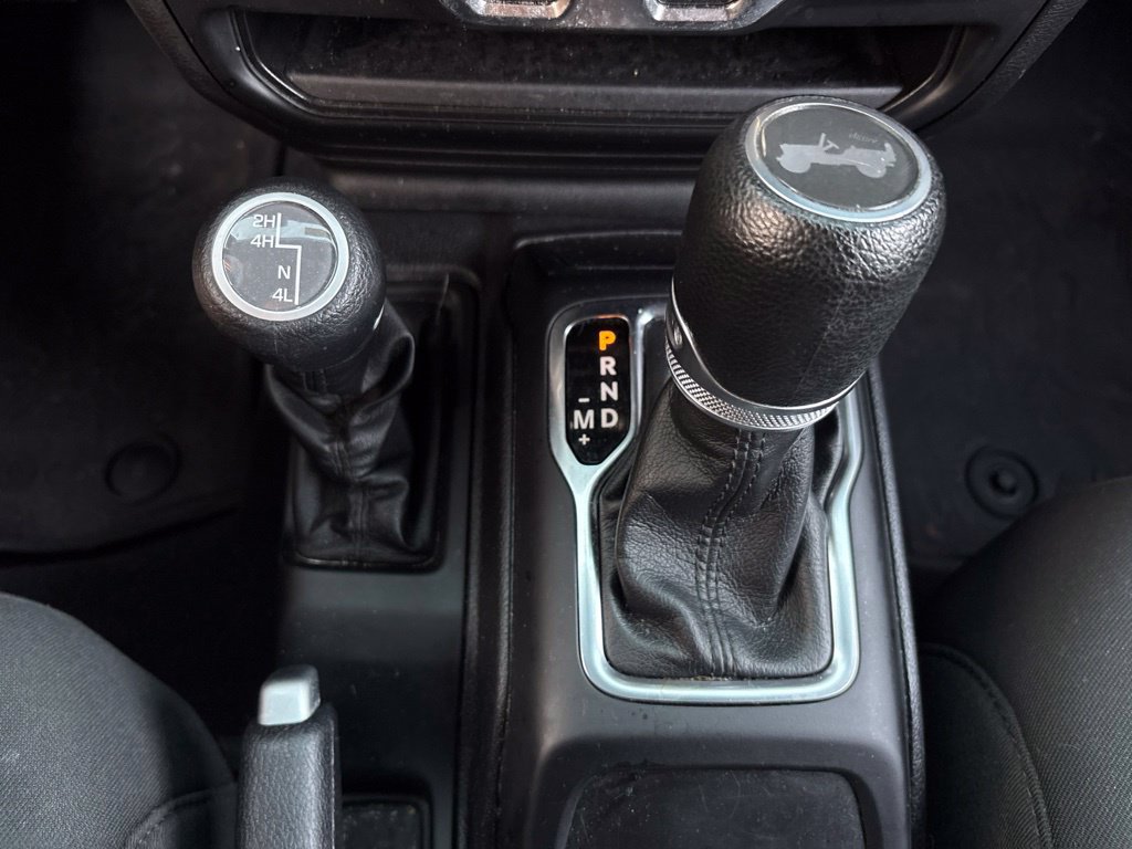 Used 2021 Jeep Wrangler Unlimited Sport AWD/4WD image 25