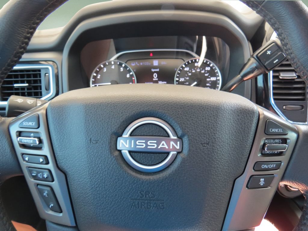 Used 2024 Nissan Titan Platinum Reserve w/ Moonroof Package AWD/4WD image 25