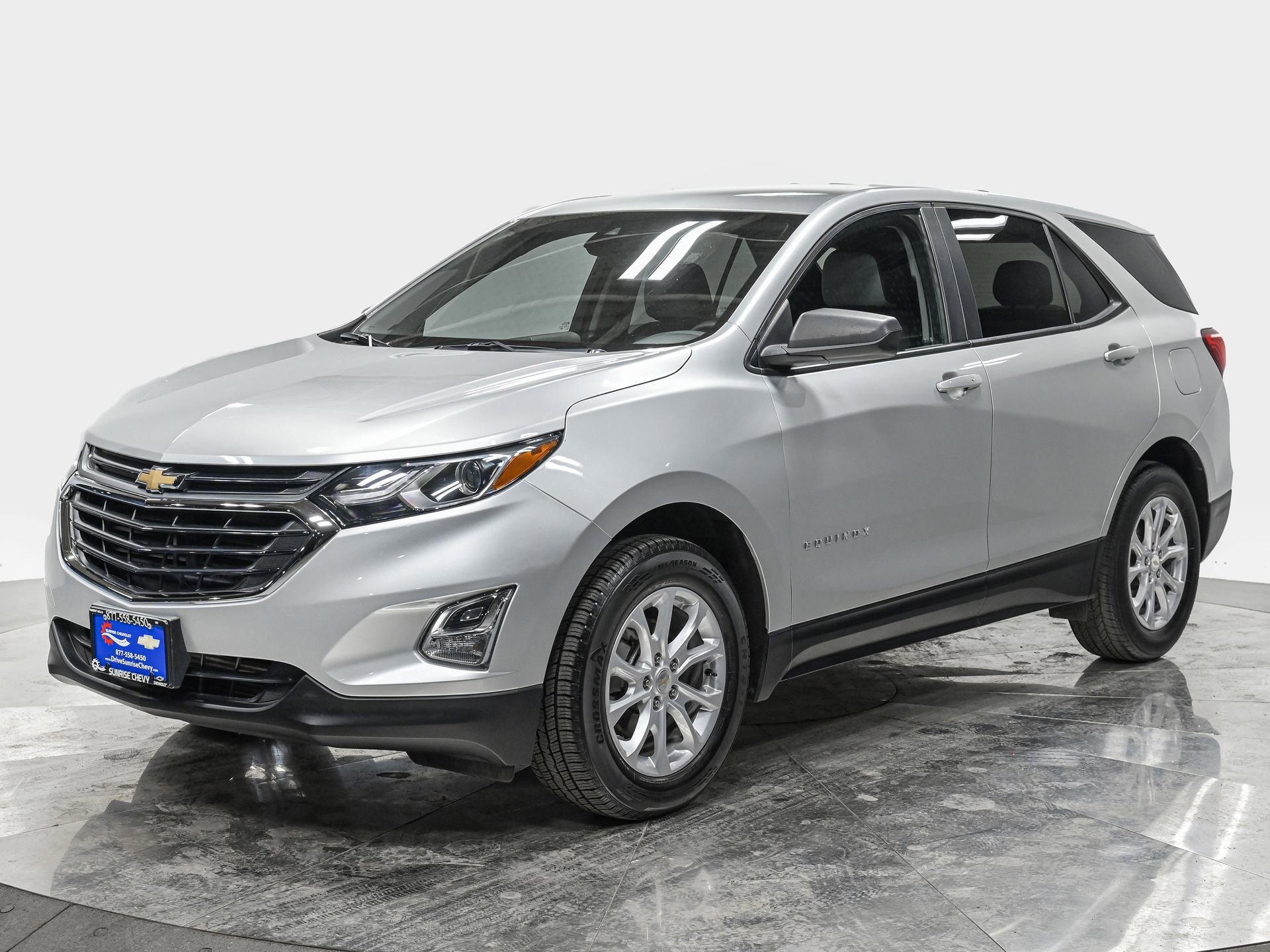 Used 2021 Chevrolet Equinox LS w/ LS Convenience Package image 1