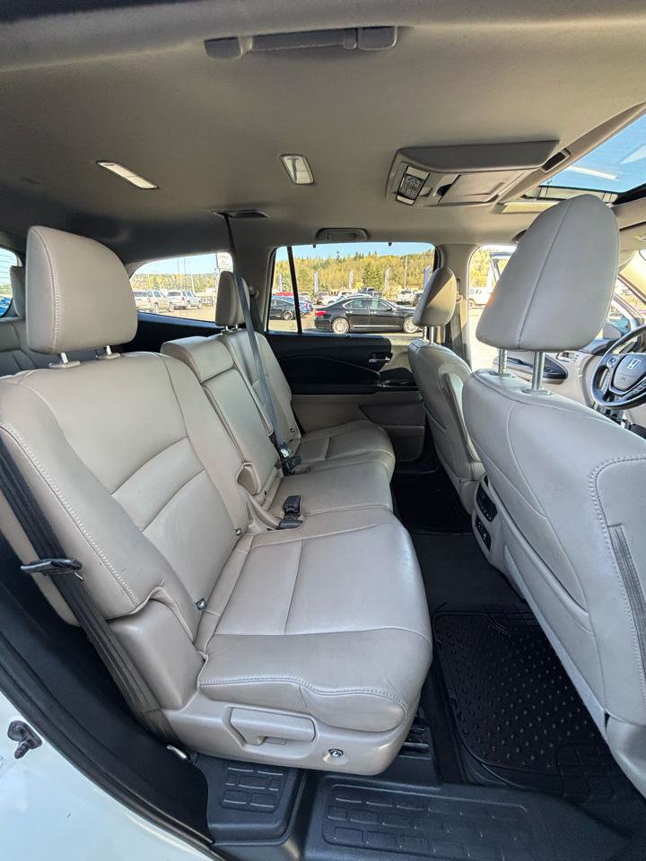 Used 2016 Honda Pilot Touring image 34