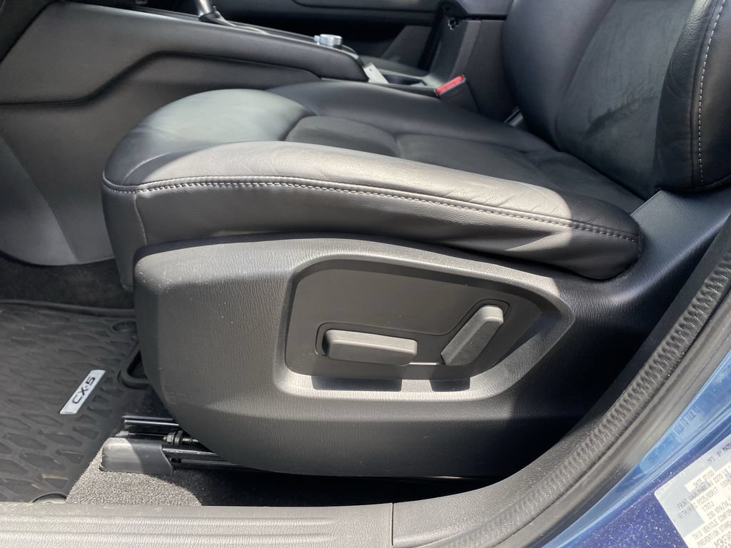 Used 2020 MAZDA CX-5 Touring FWD image 16
