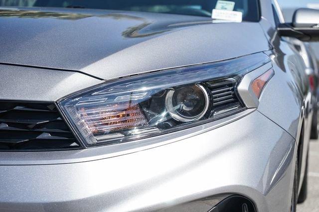 Certified 2023 Kia Forte LXS w/ LXS Technology Package FWD image 6