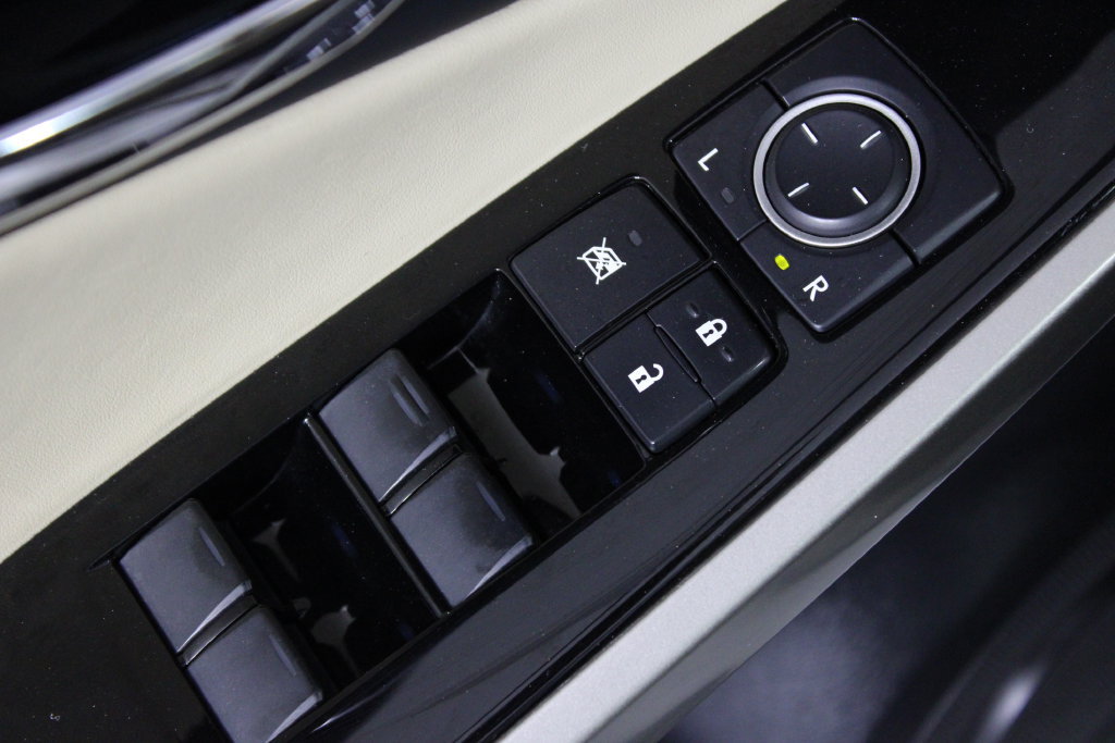 Used 2015 Lexus IS 250 AWD w/ Navigation System Package image 23