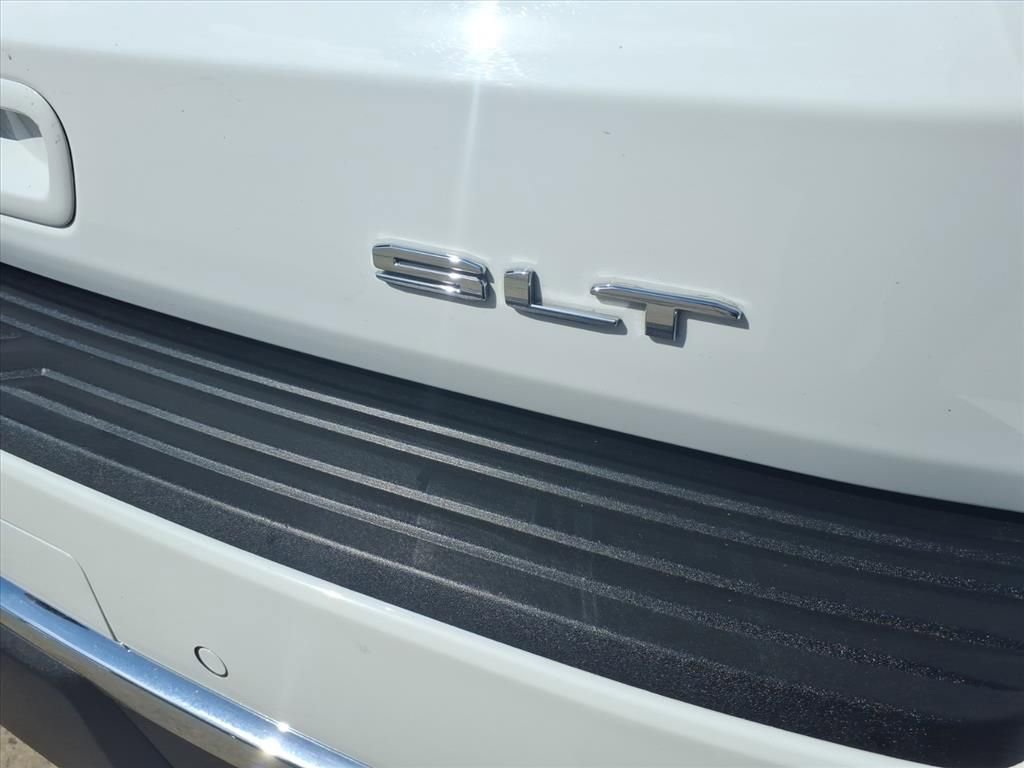 Used 2024 GMC Yukon SLT image 14