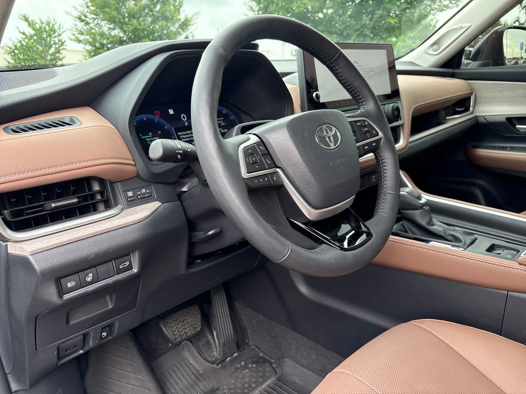 Used 2026 Toyota Grand Highlander AWD image 10