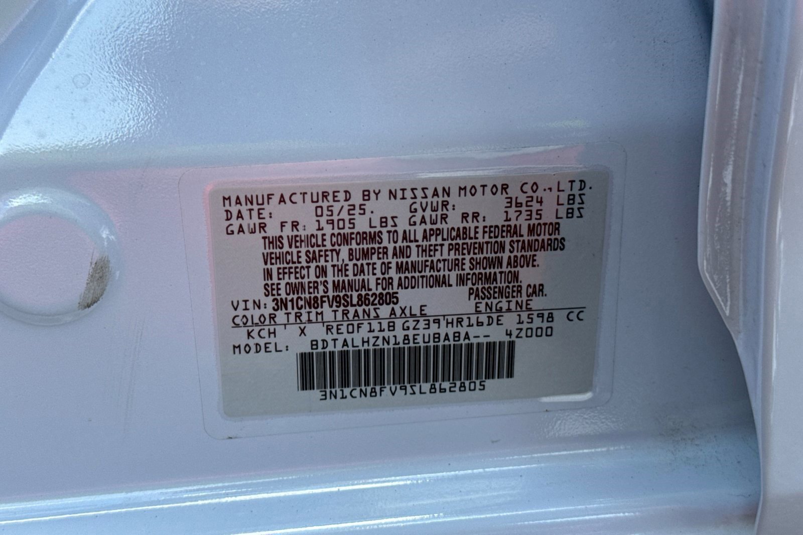 Used 2025 Nissan Versa SR w/ Trunk Package image 21