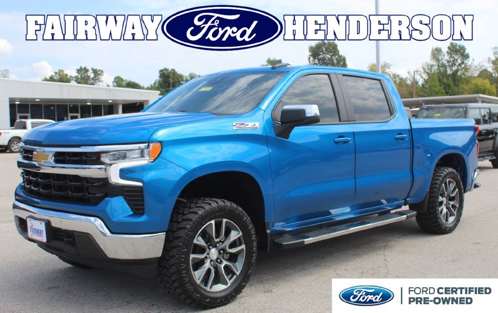 Used 2024 Chevrolet Silverado 1500 LT w/ Z71 Off-Road Package AWD/4WD image 1