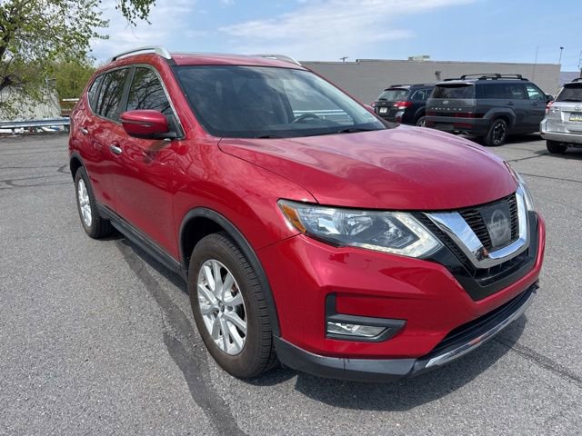 Used 2017 Nissan Rogue SV w/ Sun & Sound Touring Package AWD/4WD image 3