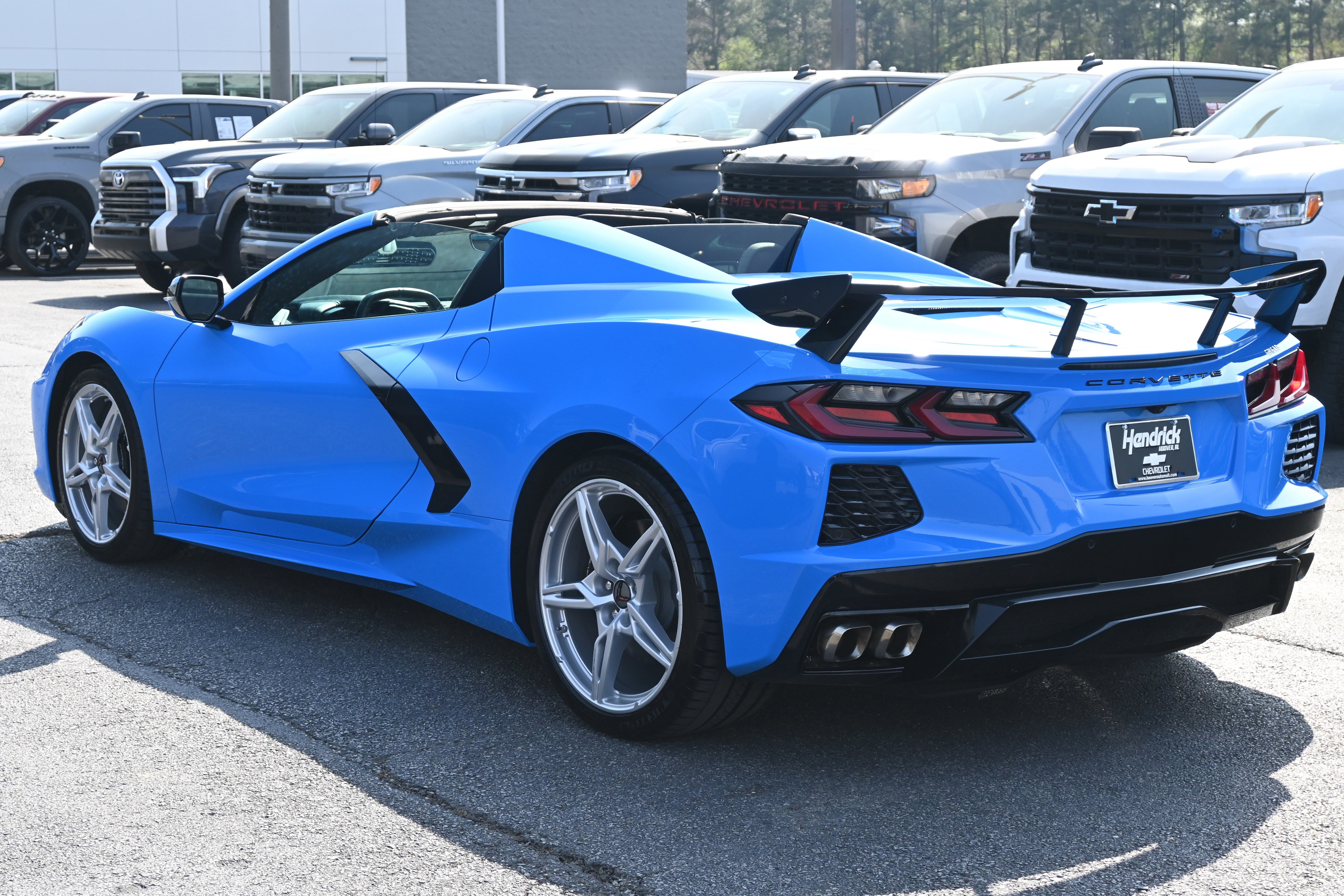 Used 2023 Chevrolet Corvette Stingray Convertible w/ 1LT image 17