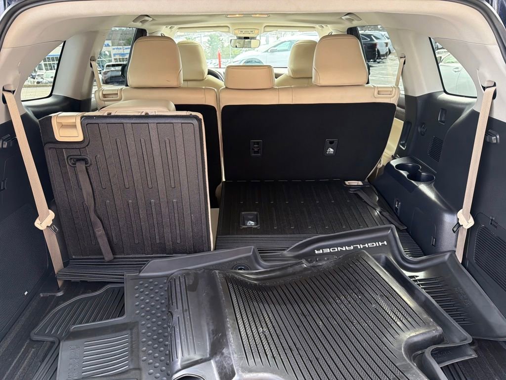 Used 2021 Toyota Highlander Limited image 22