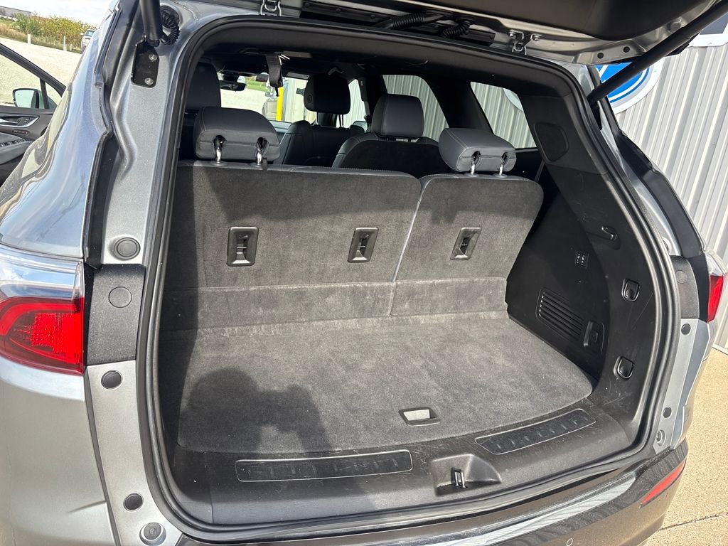 Used 2024 Buick Enclave Premium image 33