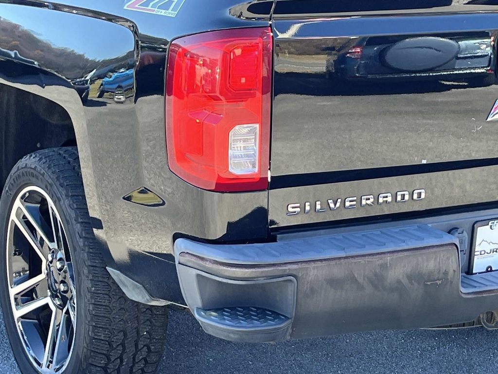 Used 2017 Chevrolet Silverado 1500 LTZ Z71 image 5