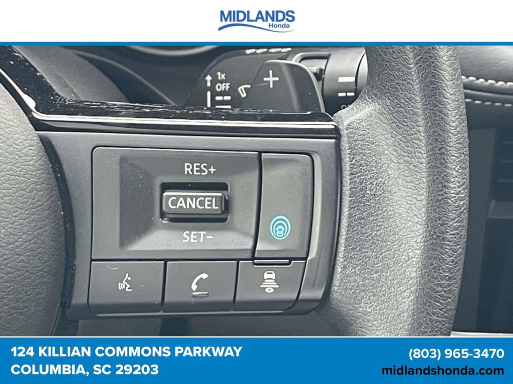 Used 2023 Nissan Rogue SV AWD/4WD image 22