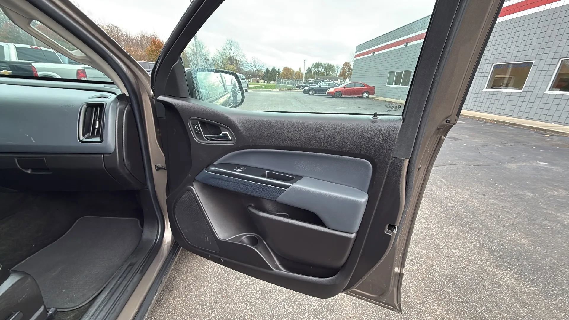 Used 2016 Chevrolet Colorado Z71 image 16