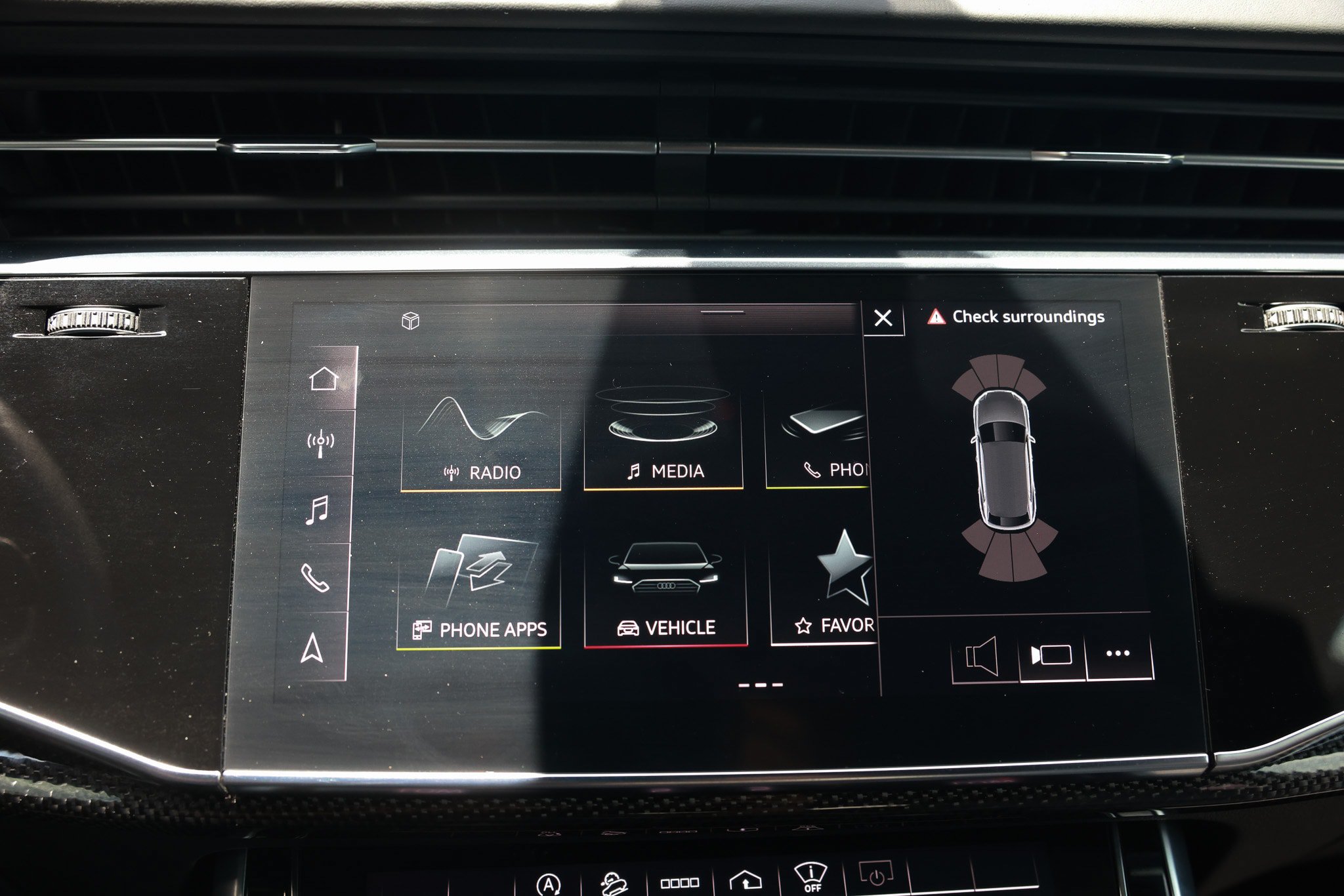 Used 2021 Audi SQ8 Prestige AWD/4WD image 42