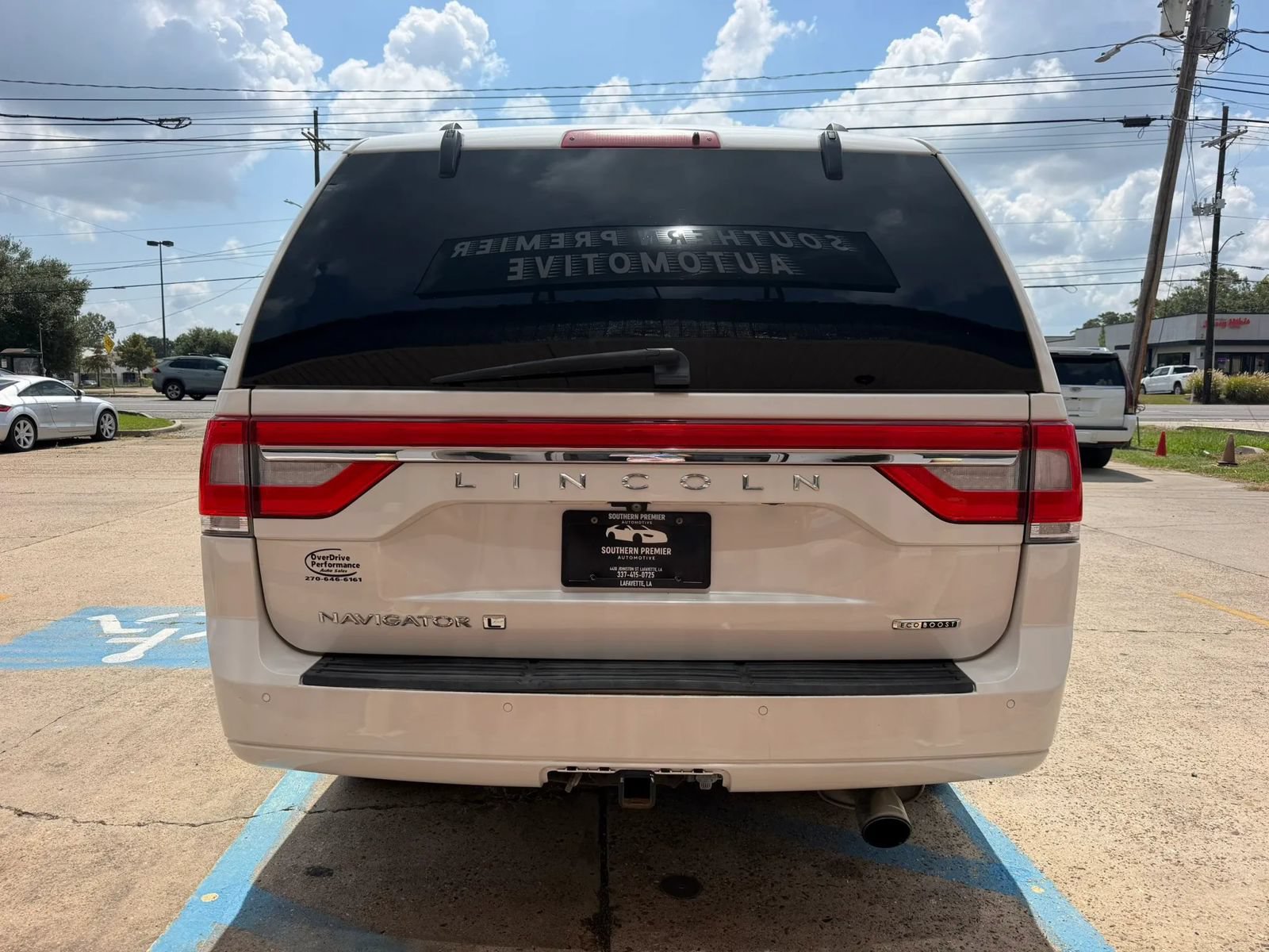 Used 2015 Lincoln Navigator L 2WD image 6