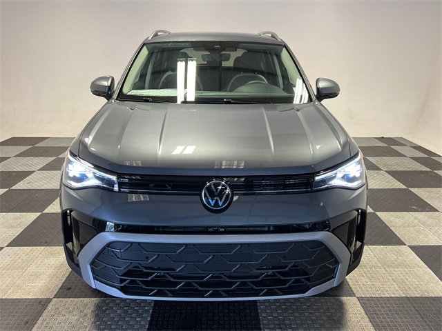 New 2026 Volkswagen Taos SE image 2