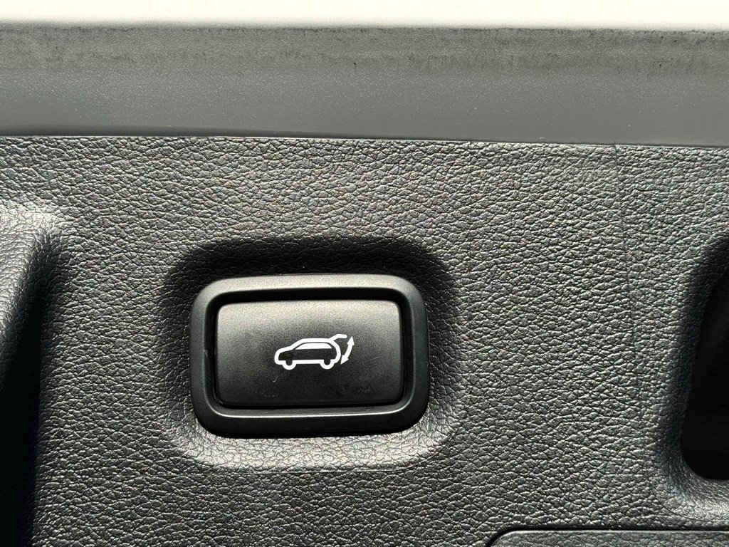 Used 2023 Hyundai Santa Fe Limited image 41