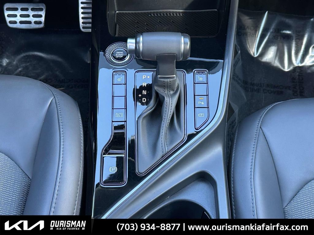 Used 2023 Kia Niro EX Touring image 8