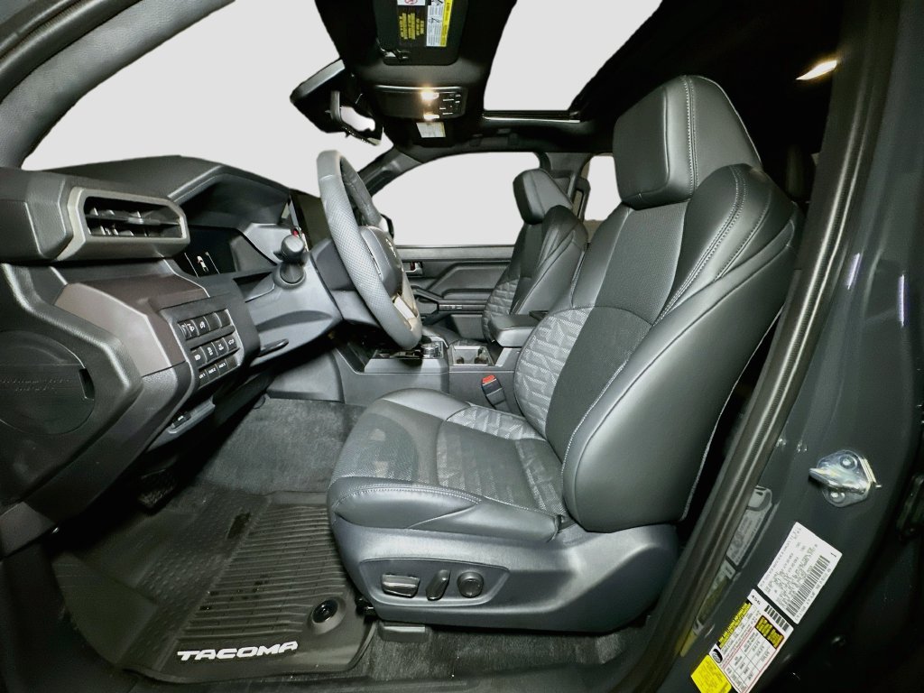 New 2026 Toyota Tacoma TRD Off-Road w/ TRD Off Road Premium Package AWD/4WD image 15