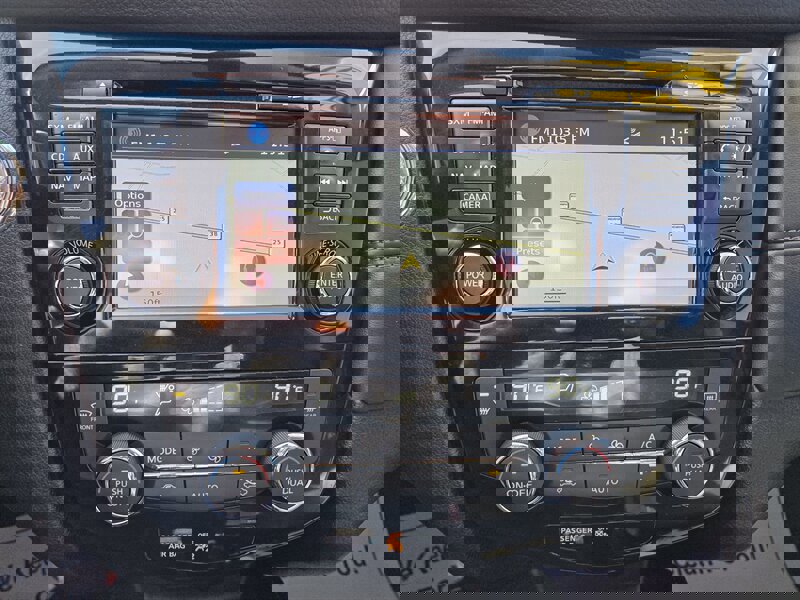 Used 2017 Nissan Rogue SL w/ SL Premium Package image 20