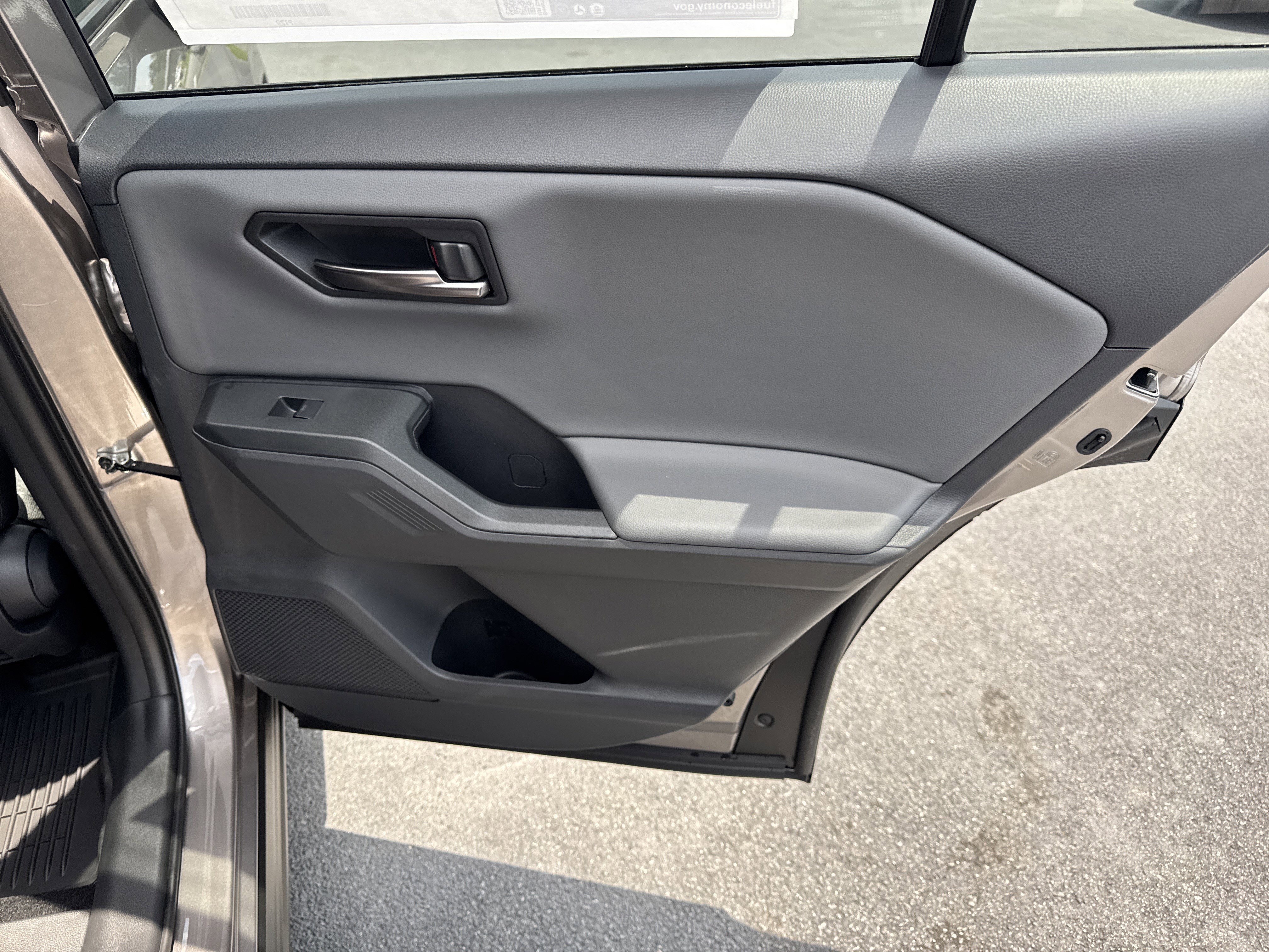 New 2026 Toyota RAV4 SE AWD/4WD image 32