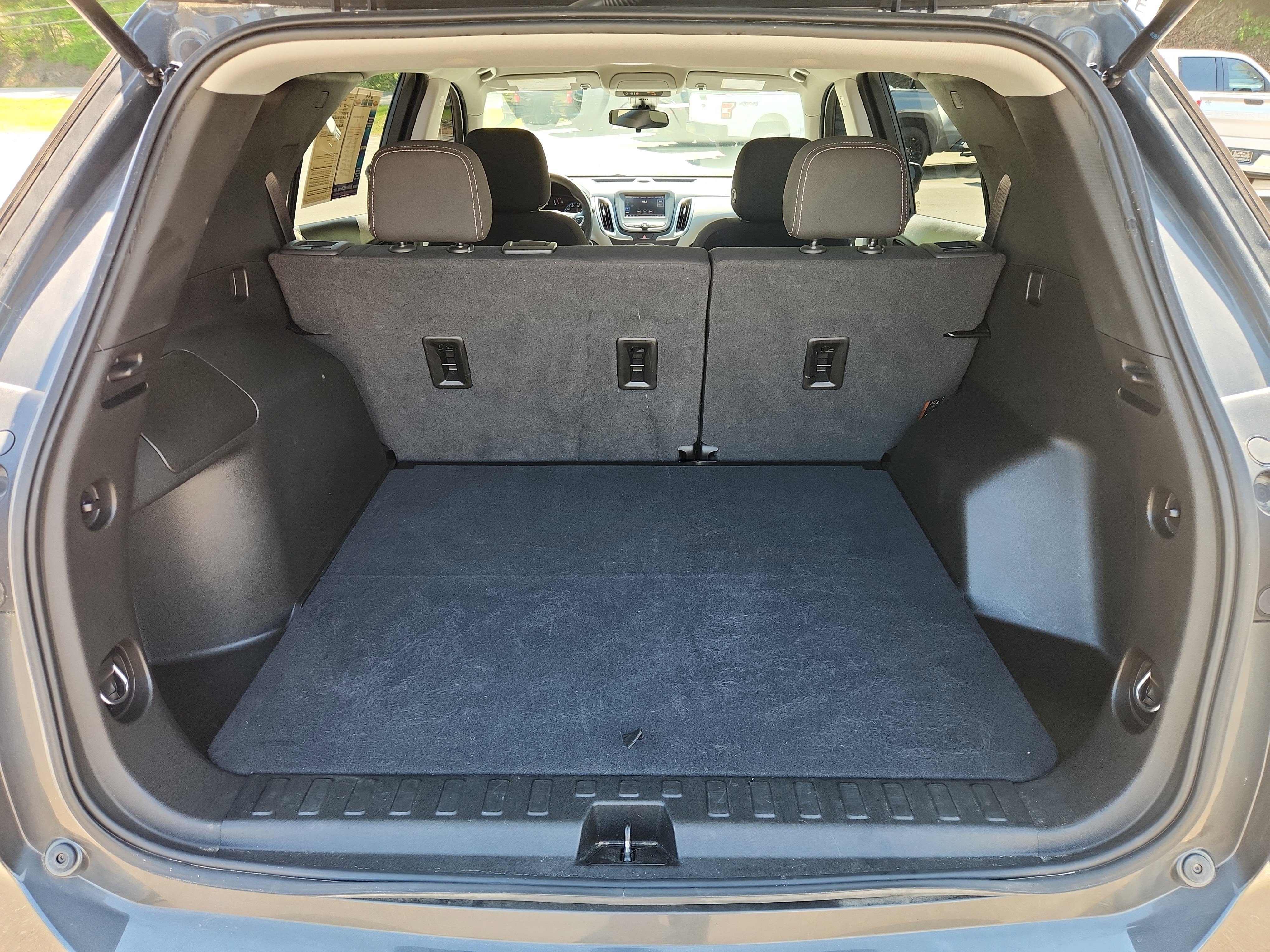 Used 2021 Chevrolet Equinox LS w/ LS Convenience Package FWD image 48