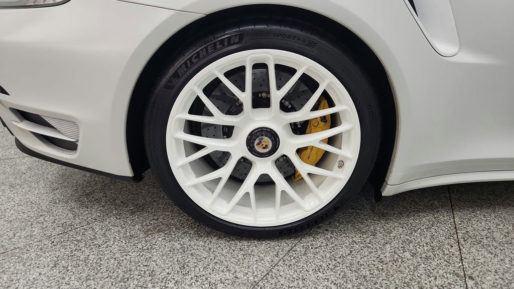 Used 2015 Porsche 911 Turbo S AWD/4WD image 57