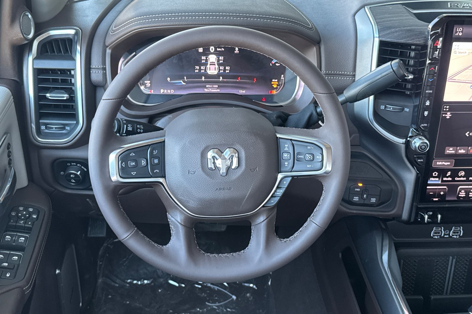 New 2027 RAM 3500 Laramie AWD/4WD image 13