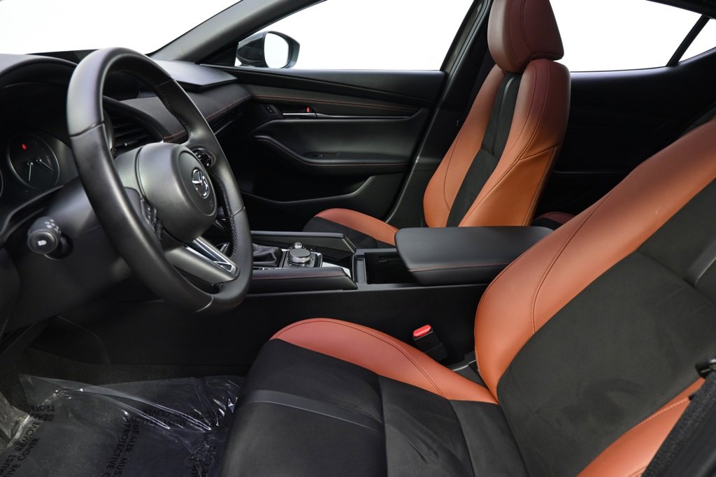 Certified 2025 MAZDA MAZDA3 Carbon image 13