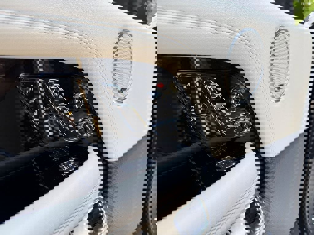 Used 2022 Land Rover Range Rover Westminster Edition AWD/4WD image 14