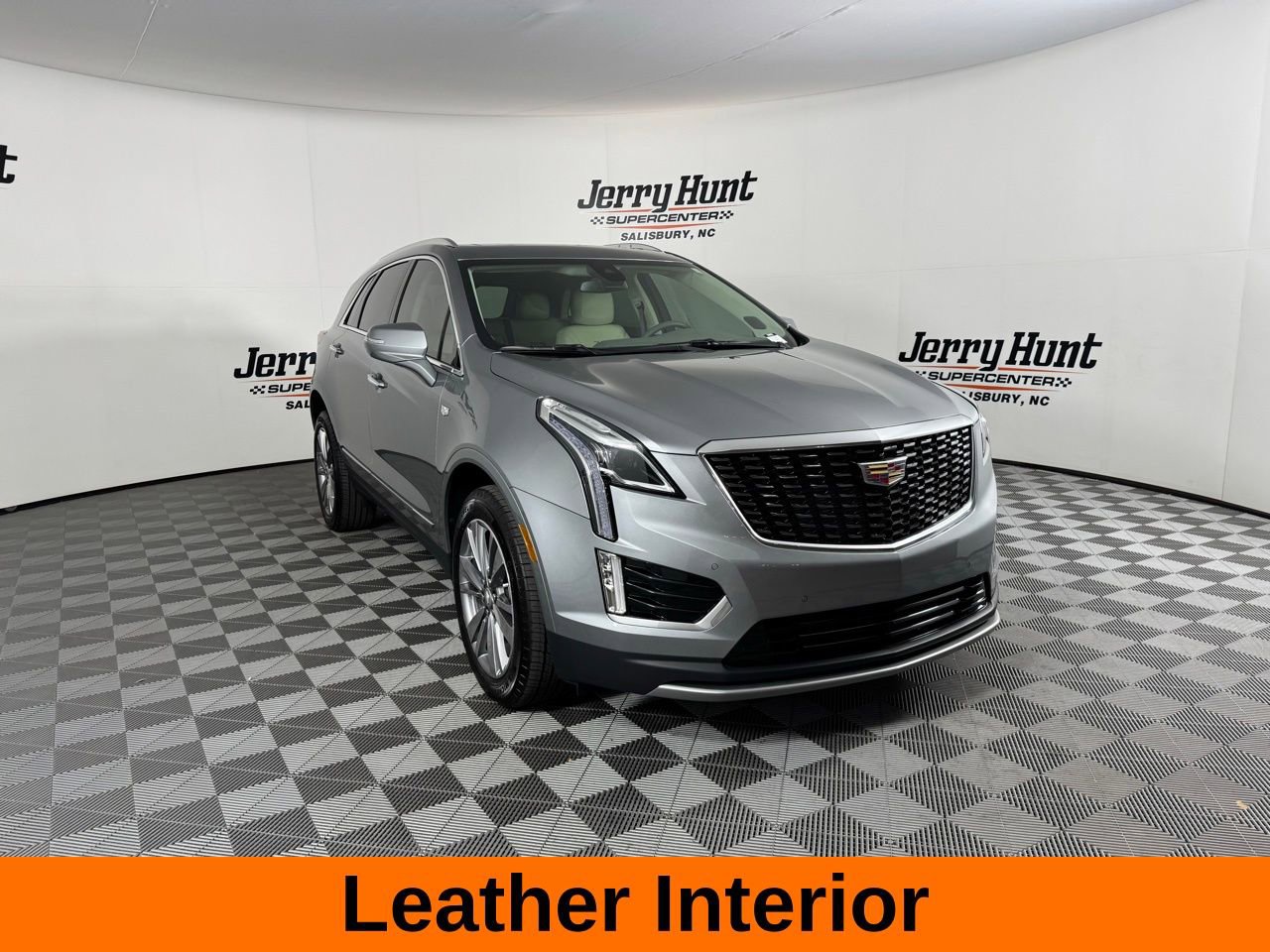 Used 2025 Cadillac XT5 Premium Luxury FWD image 6