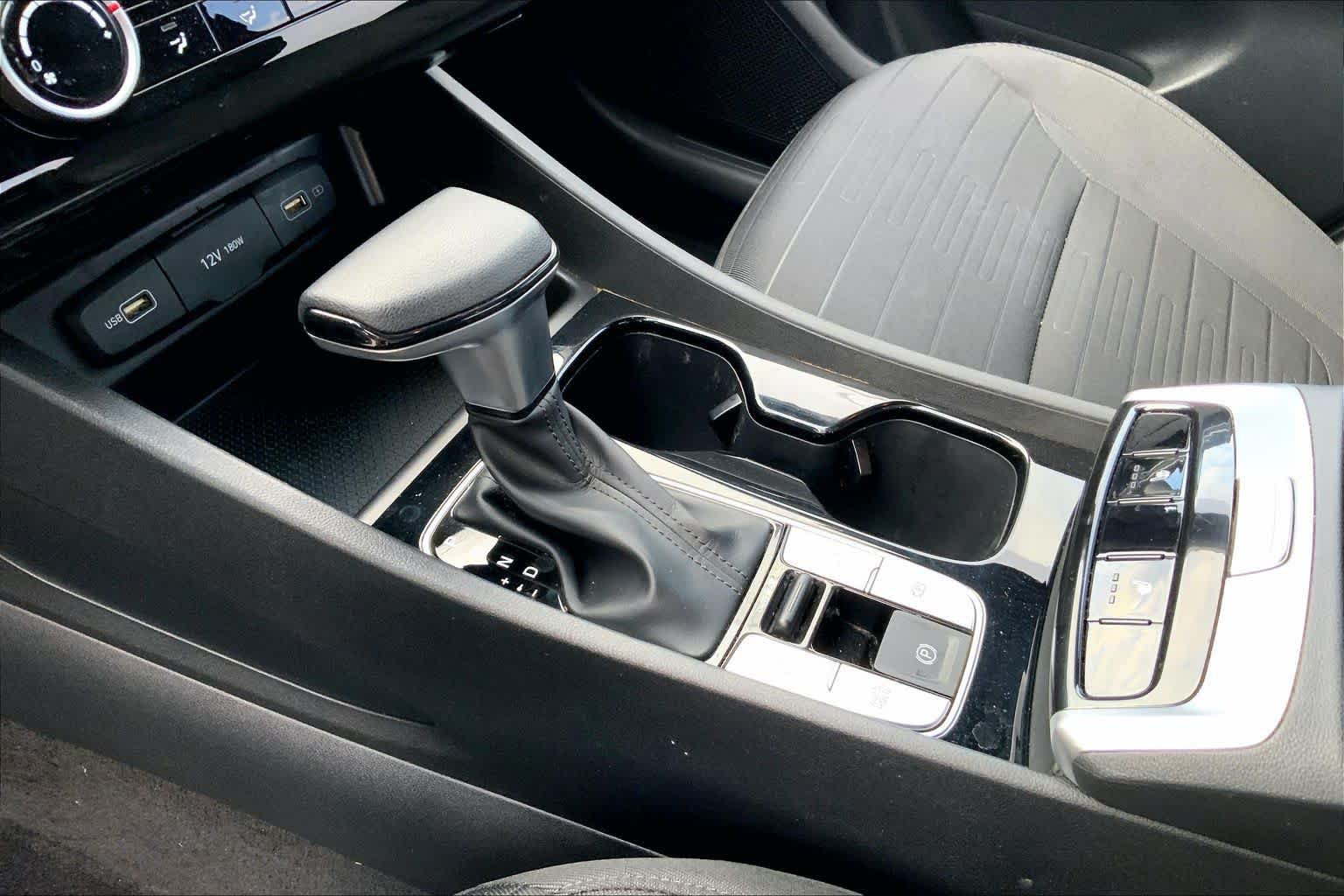 Used 2023 Hyundai Santa Cruz SEL AWD/4WD image 16